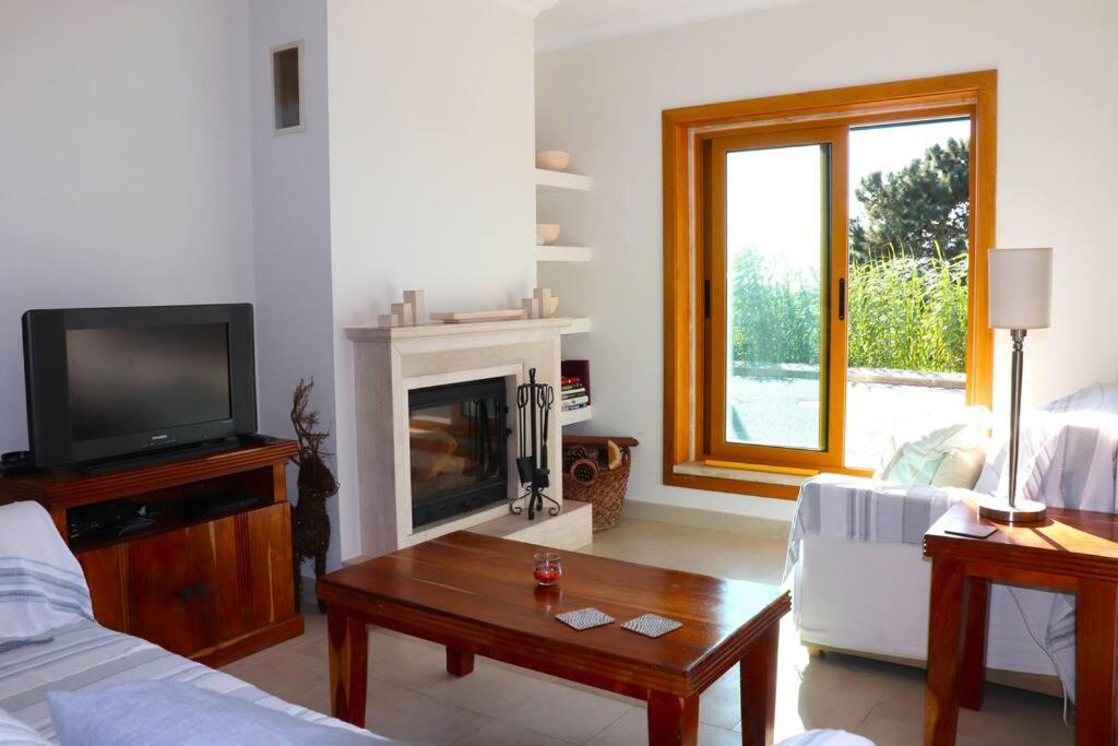 Sea Breeze House Ericeira - Ribeira Dilhas Beach Eksteriør billede