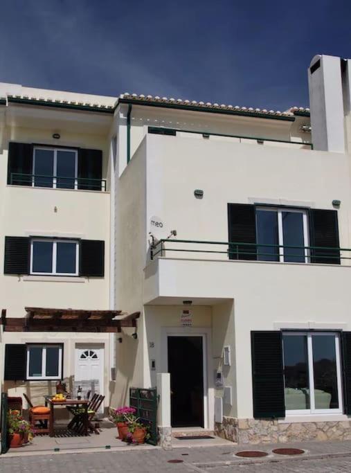 Sea Breeze House Ericeira - Ribeira Dilhas Beach Eksteriør billede