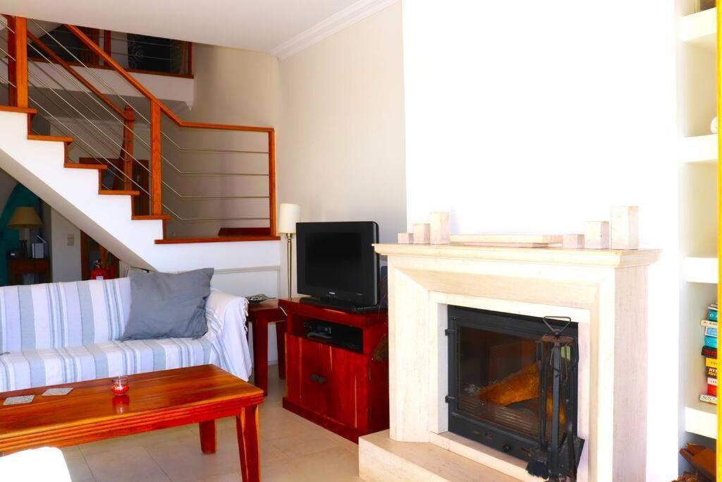 Sea Breeze House Ericeira - Ribeira Dilhas Beach Eksteriør billede