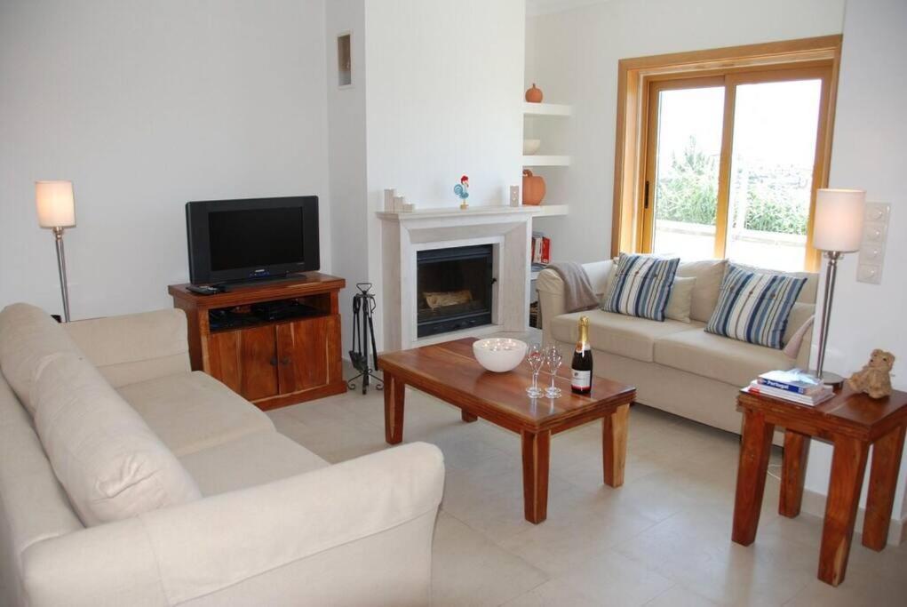 Sea Breeze House Ericeira - Ribeira Dilhas Beach Eksteriør billede